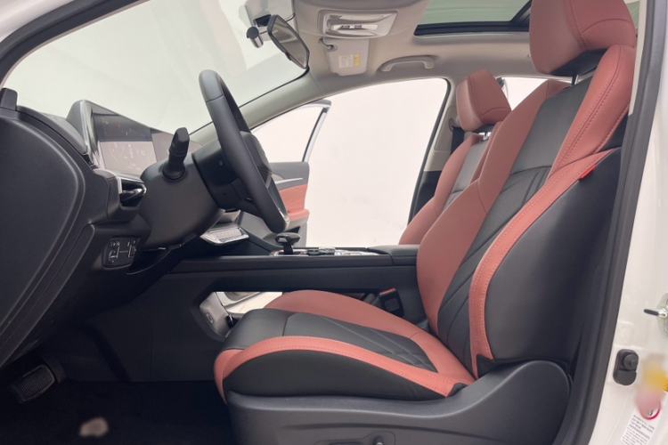 Used CHANGAN Eado 2022 PLUS Blue Whale NE 1.4T GDI DCT Flagship Edition Interior 2