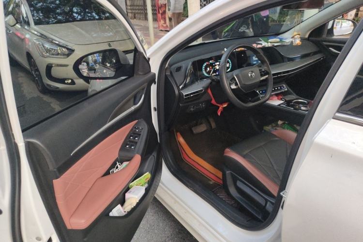 Used CHANGAN Eado 2022 PLUS Blue Whale NE 1.4T GDI DCT Prestige Edition Interior 3
