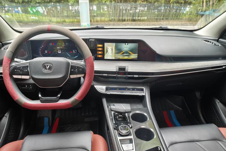 Used CHANGAN Eado 2022 PLUS Blue Whale NE 1.4T GDI DCT Prestige Edition Interior 4