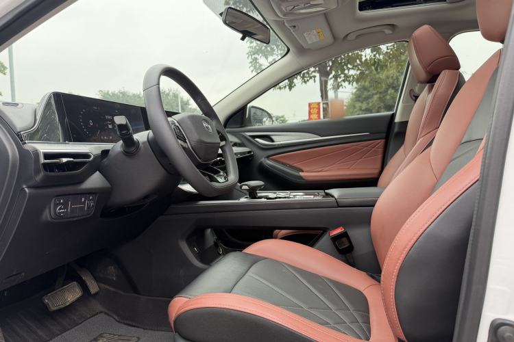 Used CHANGAN Eado 2022 PLUS Blue Whale NE 1.4T GDI DCT Prestige Edition Interior 6