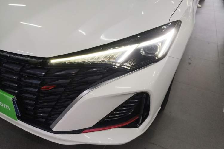 Used CHANGAN Eado 2022 PLUS Blue Whale NE 1.4T GDI DCT Prestige Edition Left Front Headlight