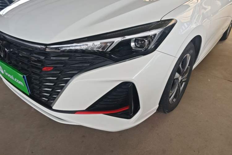 Used CHANGAN Eado 2022 PLUS Blue Whale NE 1.4T GDI DCT Prestige Edition Left Front Headlight