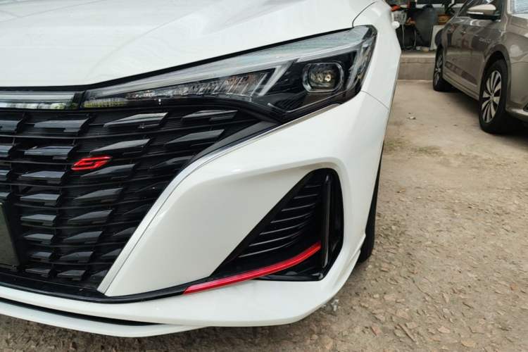Used CHANGAN Eado 2022 PLUS Blue Whale NE 1.4T GDI DCT Prestige Edition Left Front Headlight