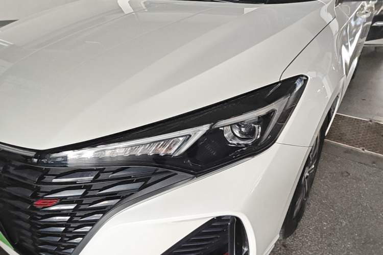 Used CHANGAN Eado 2022 PLUS Blue Whale NE 1.4T GDI DCT Prestige Edition Left Front Headlight