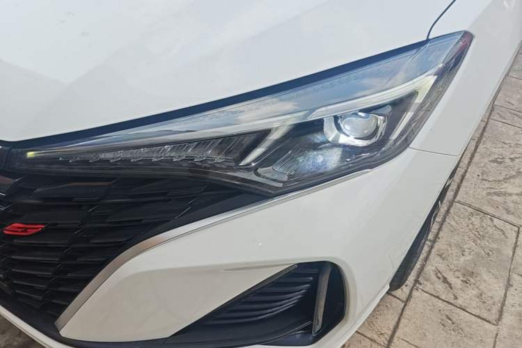 Used CHANGAN Eado 2022 PLUS Blue Whale NE 1.4T GDI DCT Flagship Edition Left Front Headlight