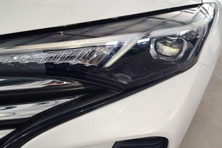 Used CHANGAN Eado 2022 PLUS 1.6L GDI CVT Luxury Model Left Front Headlight