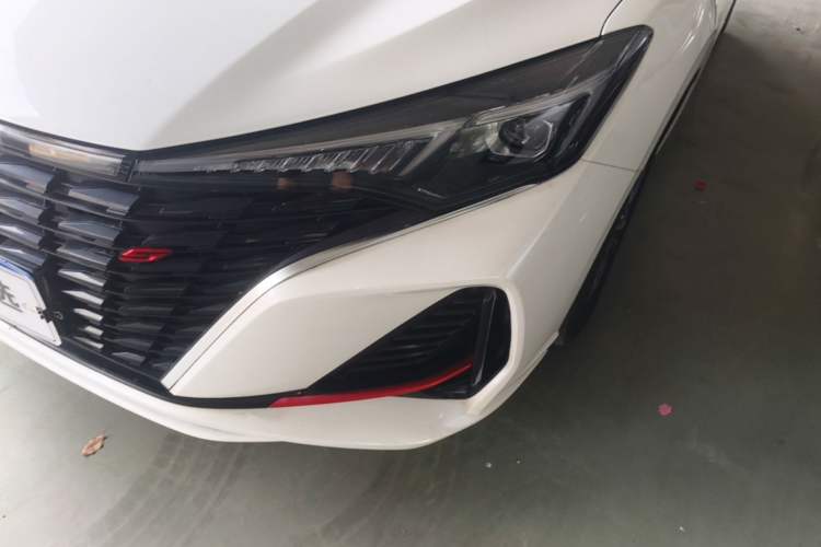 Used CHANGAN Eado 2022 PLUS Blue Whale NE 1.4T GDI DCT Prestige Edition Left Front Headlight