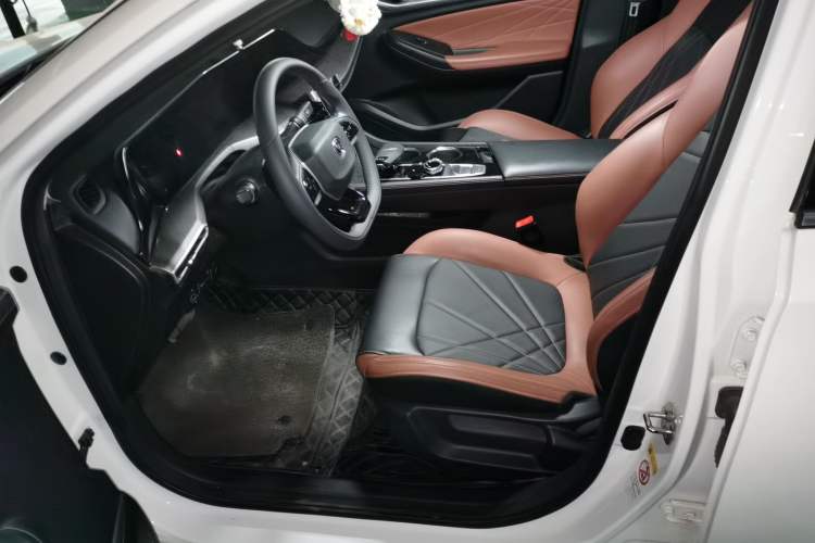 Used CHANGAN Eado 2022 PLUS Blue Whale NE 1.4T GDI DCT Prestige Edition Left Front Seat
