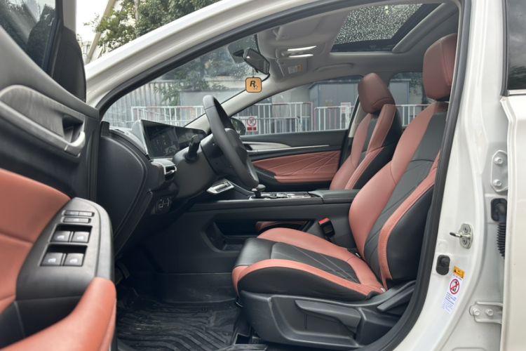 Used CHANGAN Eado 2022 PLUS Blue Whale NE 1.4T GDI DCT Prestige Edition Left Front Seat