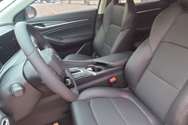 Used CHANGAN Eado 2022 PLUS 1.6L GDI CVT Luxury Model Left Front Seat