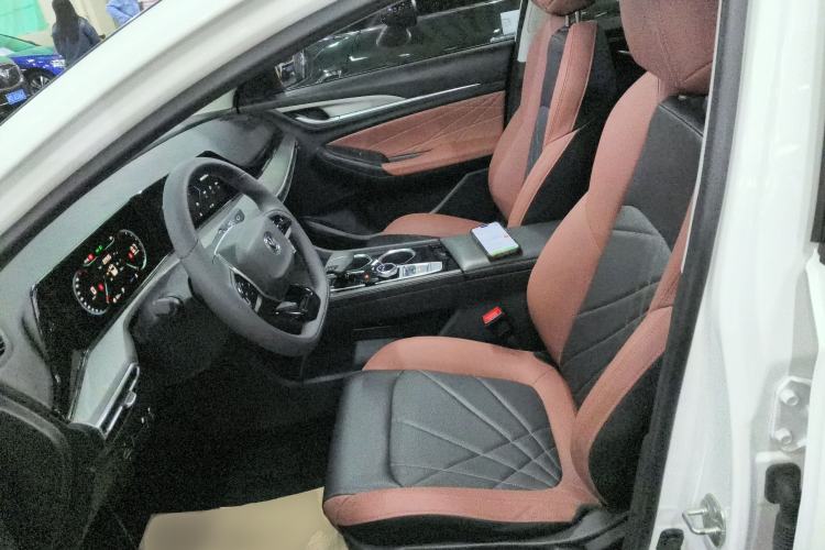 Used CHANGAN Eado 2022 PLUS Blue Whale NE 1.4T GDI DCT Prestige Edition Left Front Seat