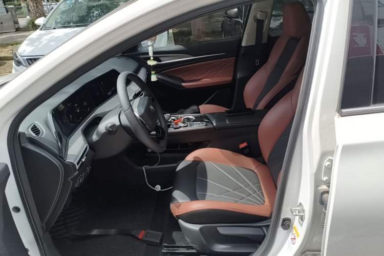 Used CHANGAN Eado 2022 PLUS Blue Whale NE 1.4T GDI DCT Prestige Edition Left Front Seat
