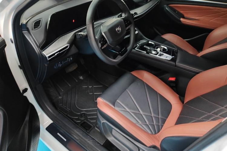 Used CHANGAN Eado 2022 PLUS Blue Whale NE 1.4T GDI DCT Prestige Edition Left Front Seat