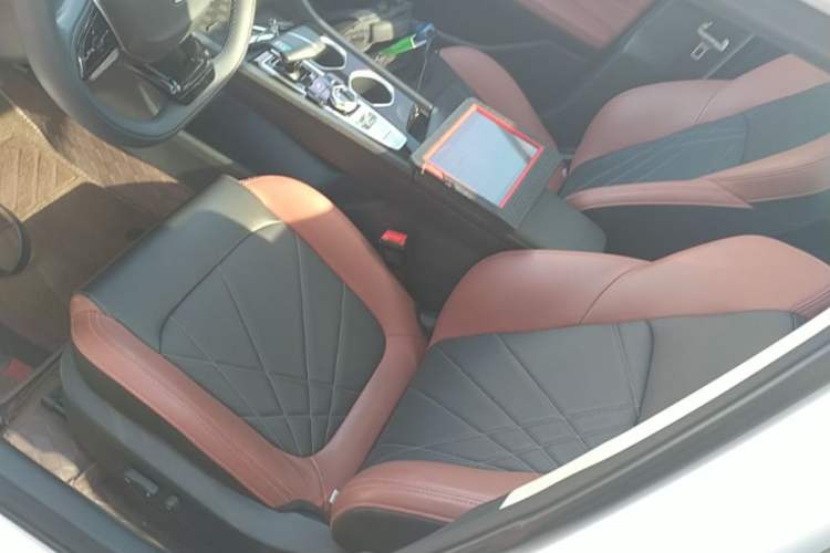 Used CHANGAN Eado 2022 PLUS Blue Whale NE 1.4T GDI DCT Flagship Edition Left Front Seat