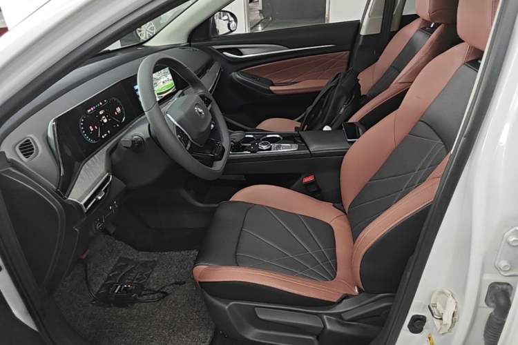 Used CHANGAN Eado 2022 PLUS Blue Whale NE 1.4T GDI DCT Prestige Edition Left Front Seat