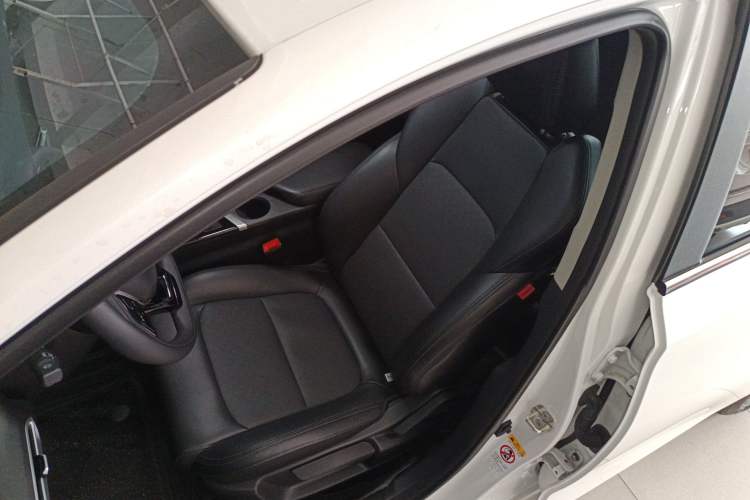 Used CHANGAN Eado 2022 PLUS 1.6L GDI CVT Luxury Model Left Front Seat