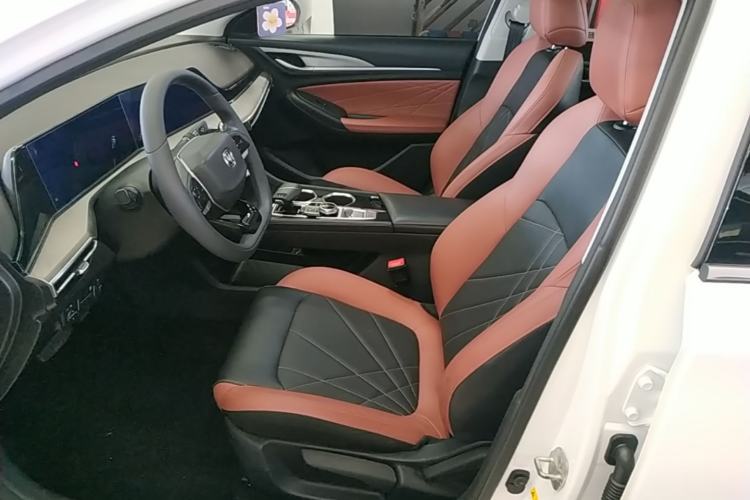Used CHANGAN Eado 2022 PLUS Blue Whale NE 1.4T GDI DCT Prestige Edition Left Front Seat
