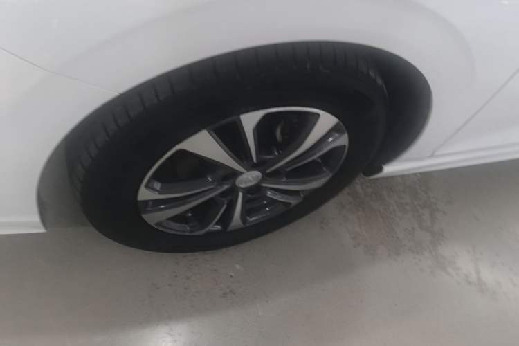 Used CHANGAN Eado 2022 PLUS Blue Whale NE 1.4T GDI DCT Prestige Edition Left Front Wheel Hub