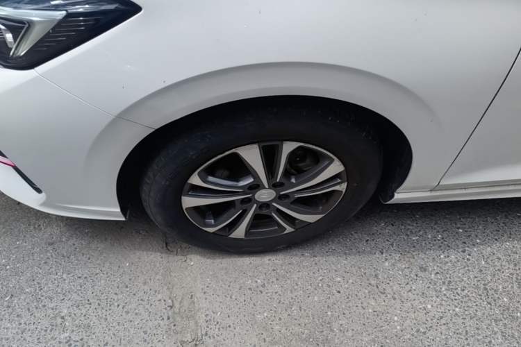 Used CHANGAN Eado 2022 PLUS Blue Whale NE 1.4T GDI DCT Prestige Edition Left Front Wheel Hub