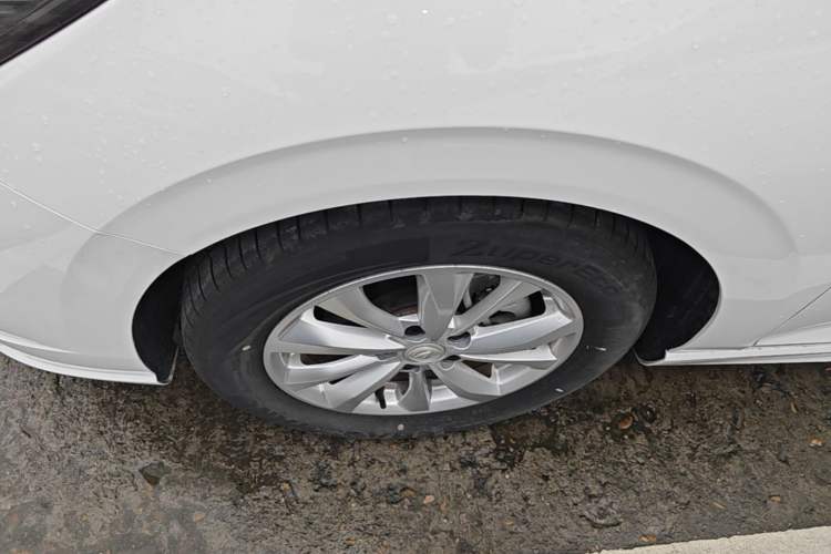 Used CHANGAN Eado 2022 PLUS 1.6L GDI Manual Elite Model Left Front Wheel Hub
