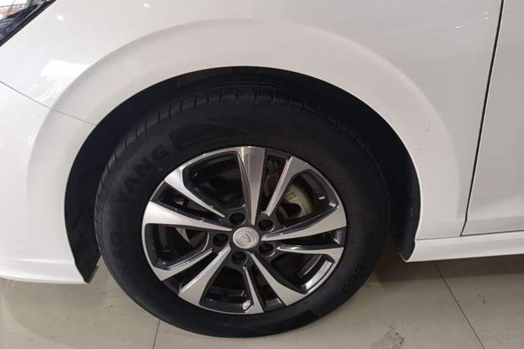 Used CHANGAN Eado 2022 PLUS Blue Whale NE 1.4T GDI DCT Prestige Edition Left Front Wheel Hub