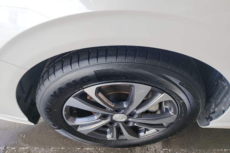 Used CHANGAN Eado 2022 PLUS Blue Whale NE 1.4T GDI DCT Prestige Edition Left Front Wheel Hub