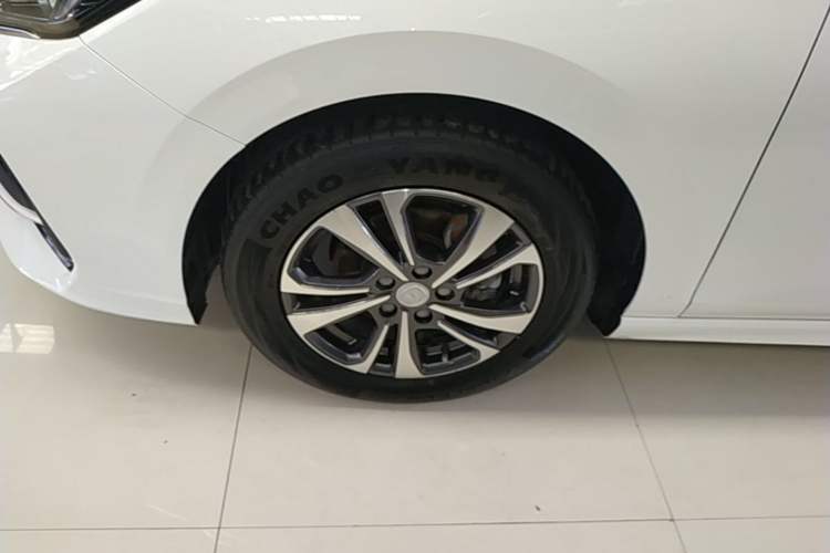 Used CHANGAN Eado 2022 PLUS Blue Whale NE 1.4T GDI DCT Prestige Edition Left Front Wheel Hub