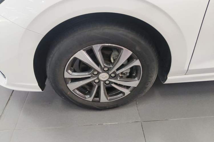 Used CHANGAN Eado 2022 PLUS Blue Whale NE 1.4T GDI DCT Prestige Edition Left Front Wheel Hub