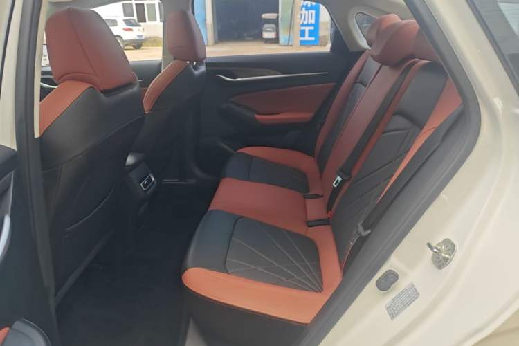 Used CHANGAN Eado 2022 PLUS Blue Whale NE 1.4T GDI DCT Prestige Edition Left Rear Seat