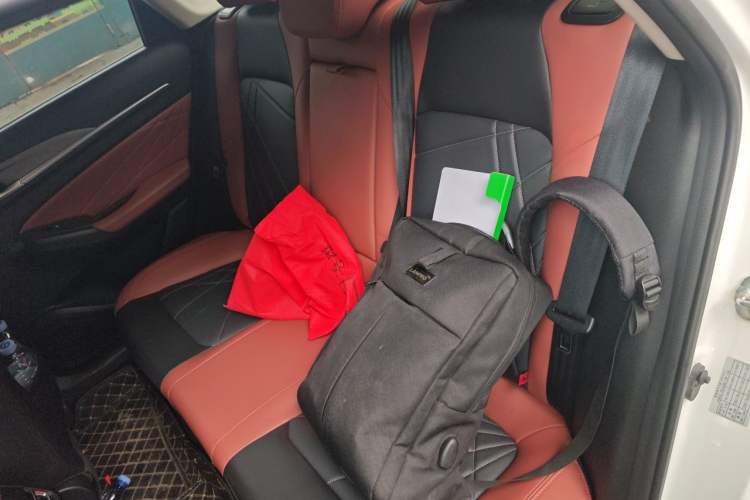 Used CHANGAN Eado 2022 PLUS Blue Whale NE 1.4T GDI DCT Flagship Edition Left Rear Seat