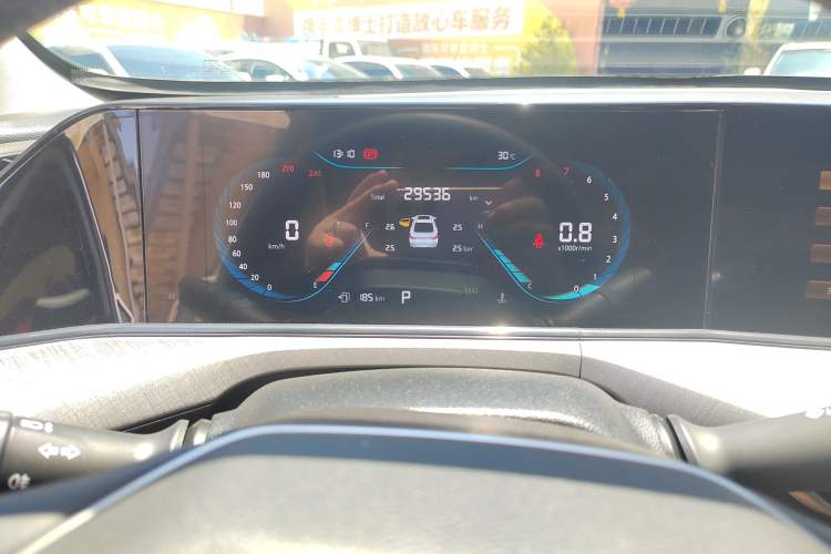 Used CHANGAN Eado 2022 PLUS Blue Whale NE 1.4T GDI DCT Prestige Edition Odometer Close Up