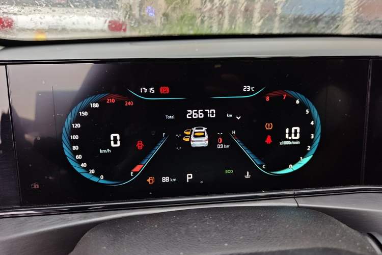 Used CHANGAN Eado 2022 PLUS 1.6L GDI CVT Luxury Model Odometer Close Up