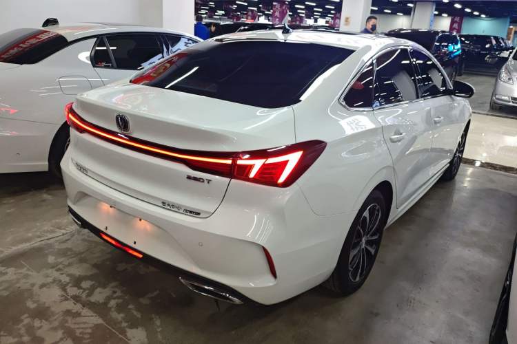 Used CHANGAN Eado 2022 PLUS Blue Whale NE 1.4T GDI DCT Flagship Edition Rear Right 45 Deg