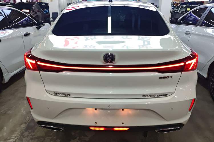 Used CHANGAN Eado 2022 PLUS Blue Whale NE 1.4T GDI DCT Flagship Edition Rear