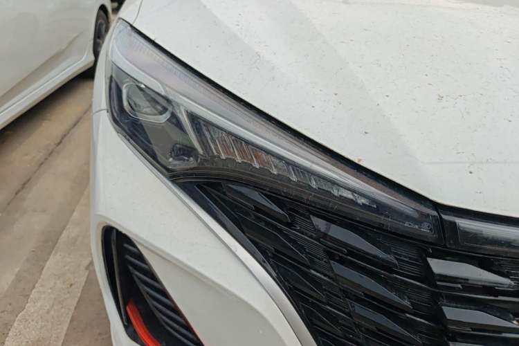Used CHANGAN Eado 2022 PLUS Blue Whale NE 1.4T GDI DCT Prestige Edition Right Front Headlight