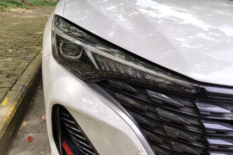 Used CHANGAN Eado 2022 PLUS Blue Whale NE 1.4T GDI DCT Prestige Edition Right Front Headlight