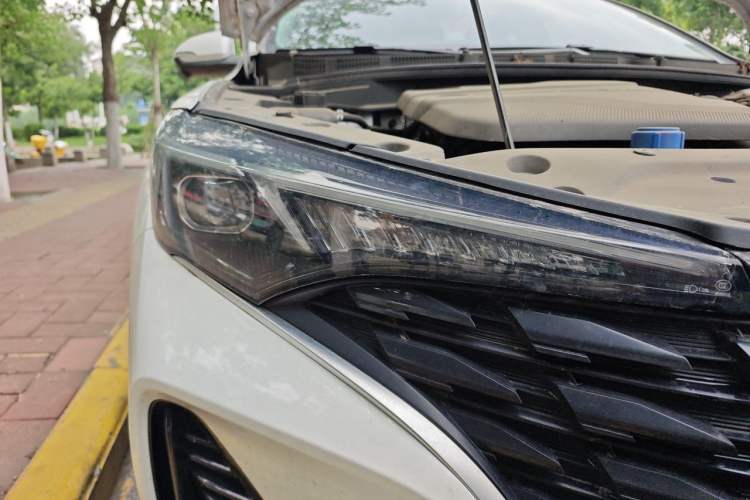 Used CHANGAN Eado 2022 PLUS Blue Whale NE 1.4T GDI DCT Prestige Edition Right Front Headlight