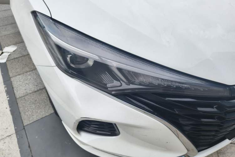 Used CHANGAN Eado 2022 PLUS Blue Whale NE 1.4T GDI DCT Prestige Edition Right Front Headlight