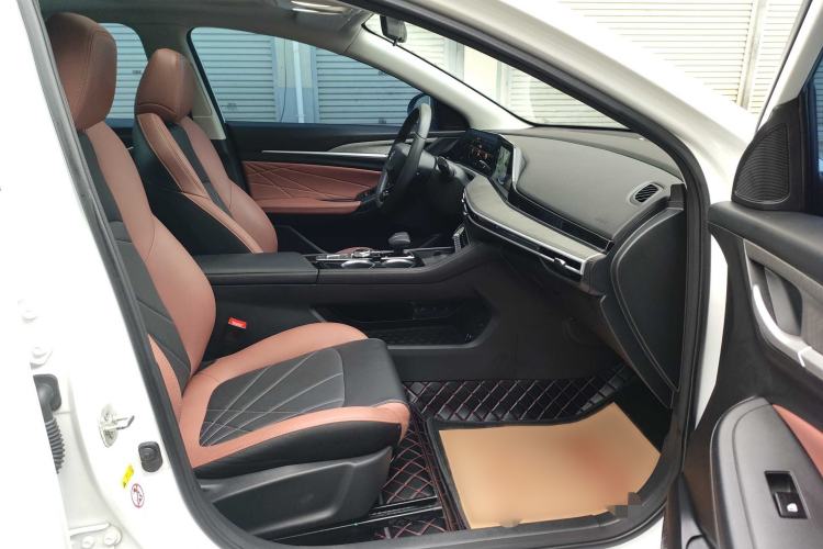 Used CHANGAN Eado 2022 PLUS Blue Whale NE 1.4T GDI DCT Prestige Edition Right Front Seat