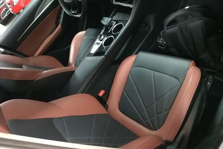 Used CHANGAN Eado 2022 PLUS Blue Whale NE 1.4T GDI DCT Prestige Edition Right Front Seat