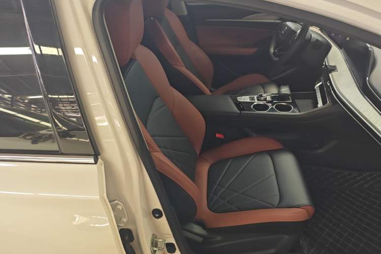 Used CHANGAN Eado 2022 PLUS Blue Whale NE 1.4T GDI DCT Flagship Edition Right Front Seat