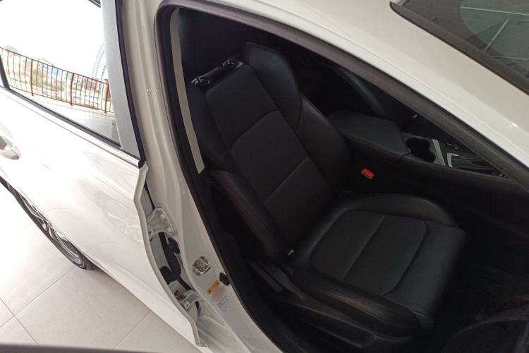 Used CHANGAN Eado 2022 PLUS 1.6L GDI CVT Luxury Model Right Front Seat