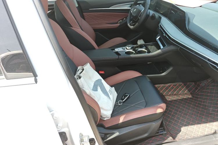 Used CHANGAN Eado 2022 PLUS Blue Whale NE 1.4T GDI DCT Prestige Edition Right Front Seat