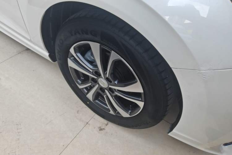 Used CHANGAN Eado 2022 PLUS Blue Whale NE 1.4T GDI DCT Prestige Edition Right Front Wheel Hub