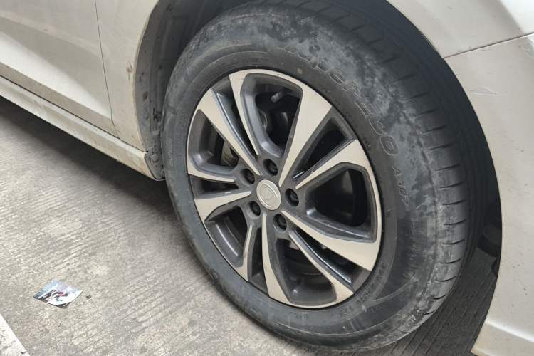 Used CHANGAN Eado 2022 PLUS Blue Whale NE 1.4T GDI DCT Prestige Edition Right Front Wheel Hub