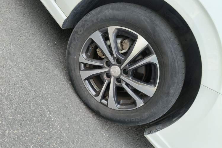 Used CHANGAN Eado 2022 PLUS Blue Whale NE 1.4T GDI DCT Prestige Edition Right Front Wheel Hub