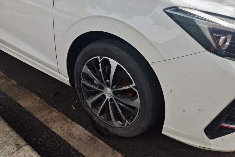 Used CHANGAN Eado 2022 PLUS Blue Whale NE 1.4T GDI DCT Flagship Edition Right Front Wheel Hub