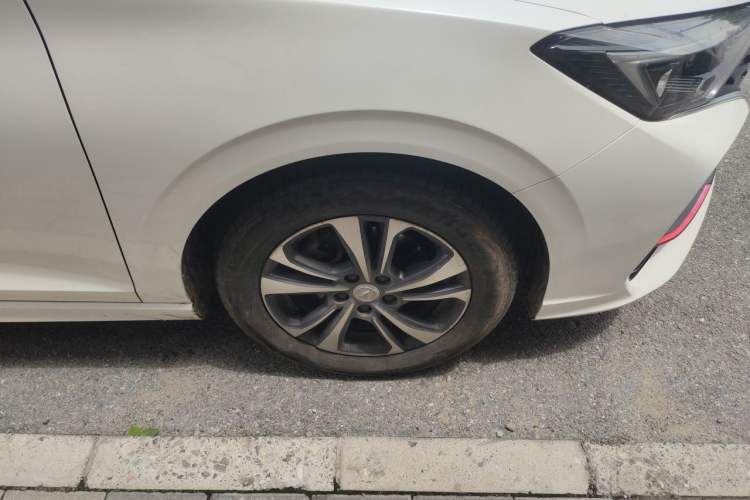 Used CHANGAN Eado 2022 PLUS Blue Whale NE 1.4T GDI DCT Prestige Edition Right Front Wheel Hub