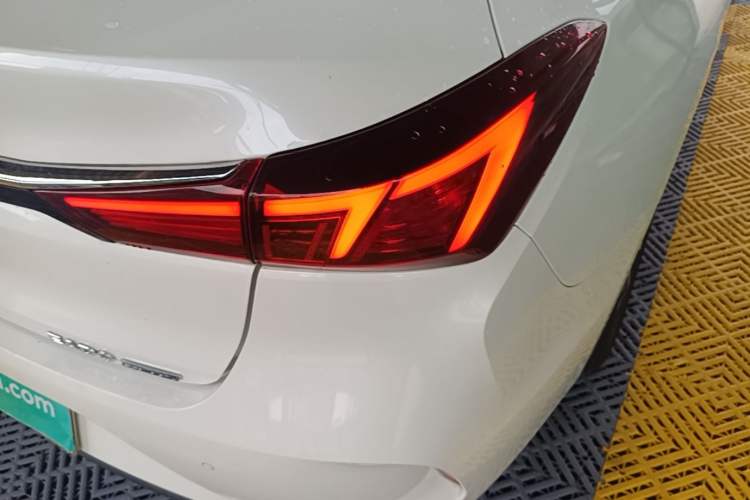 Used CHANGAN Eado 2022 PLUS 1.6L GDI CVT Luxury Model Right Rear Taillight