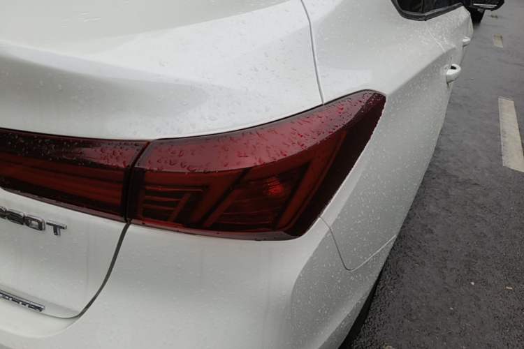 Used CHANGAN Eado 2022 PLUS Blue Whale NE 1.4T GDI DCT Prestige Edition Right Rear Taillight